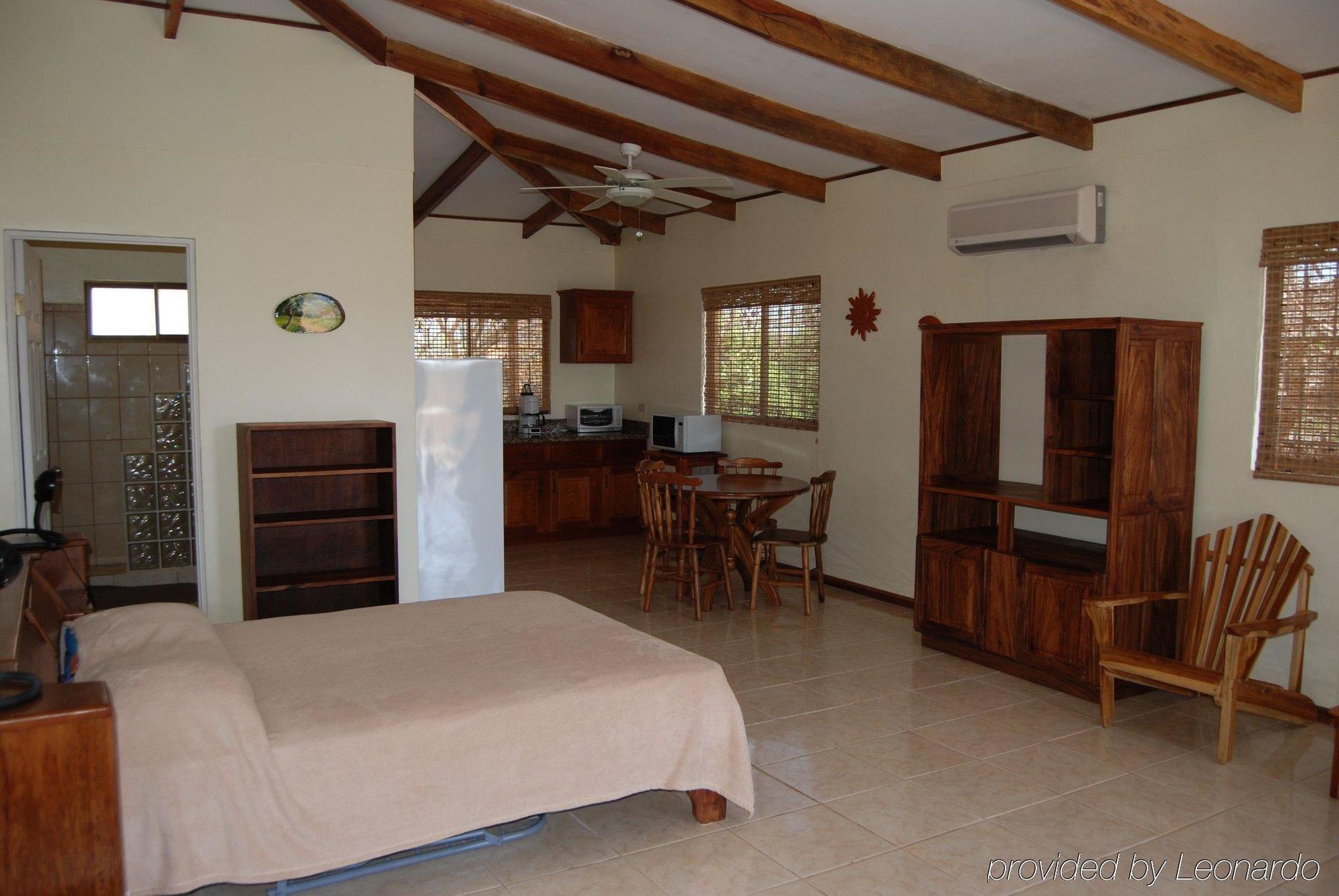 Hotel Iguanazul Playa Junquillal Номер фото